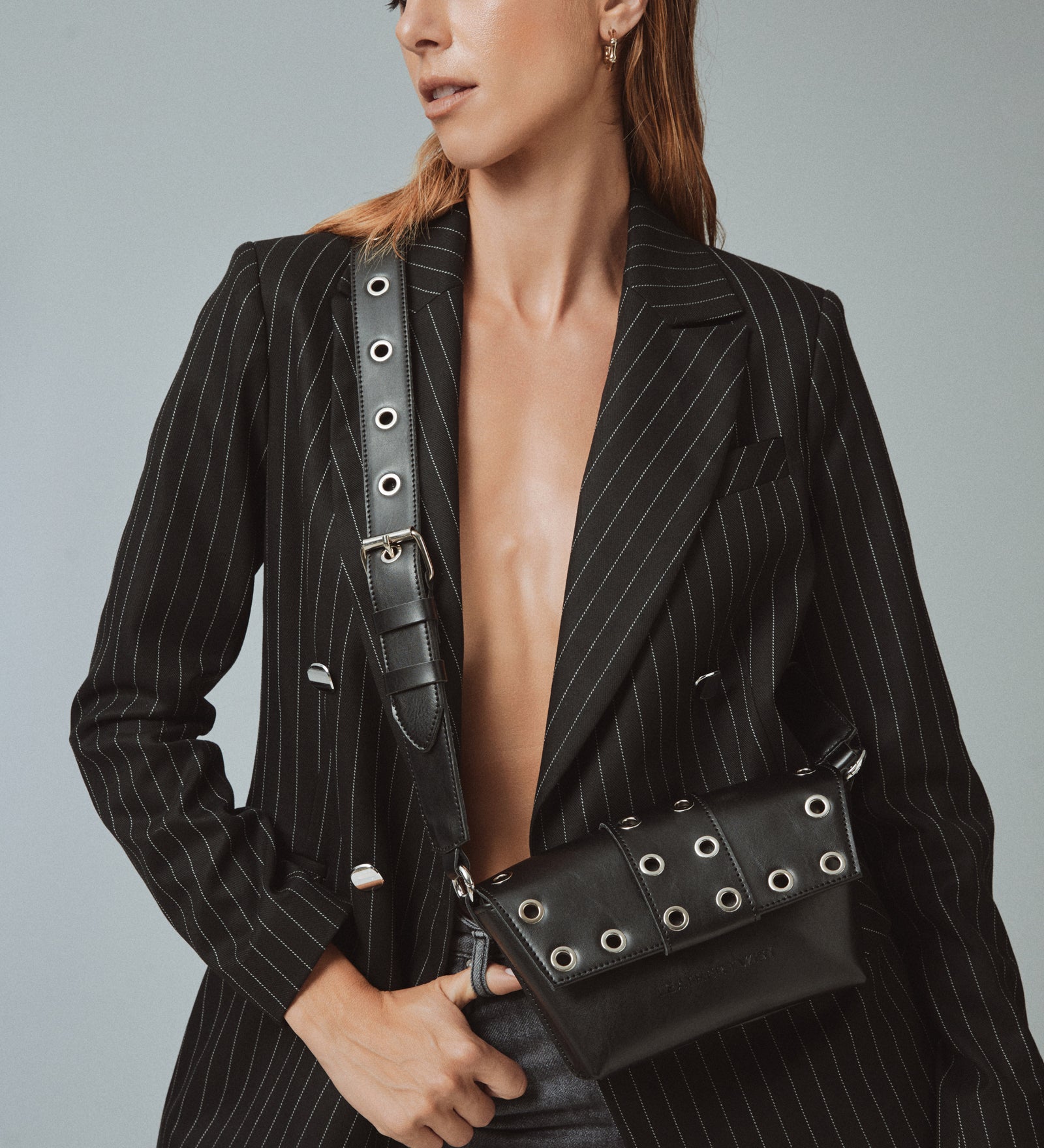 LEATHER-TWIST6669_1.jpg