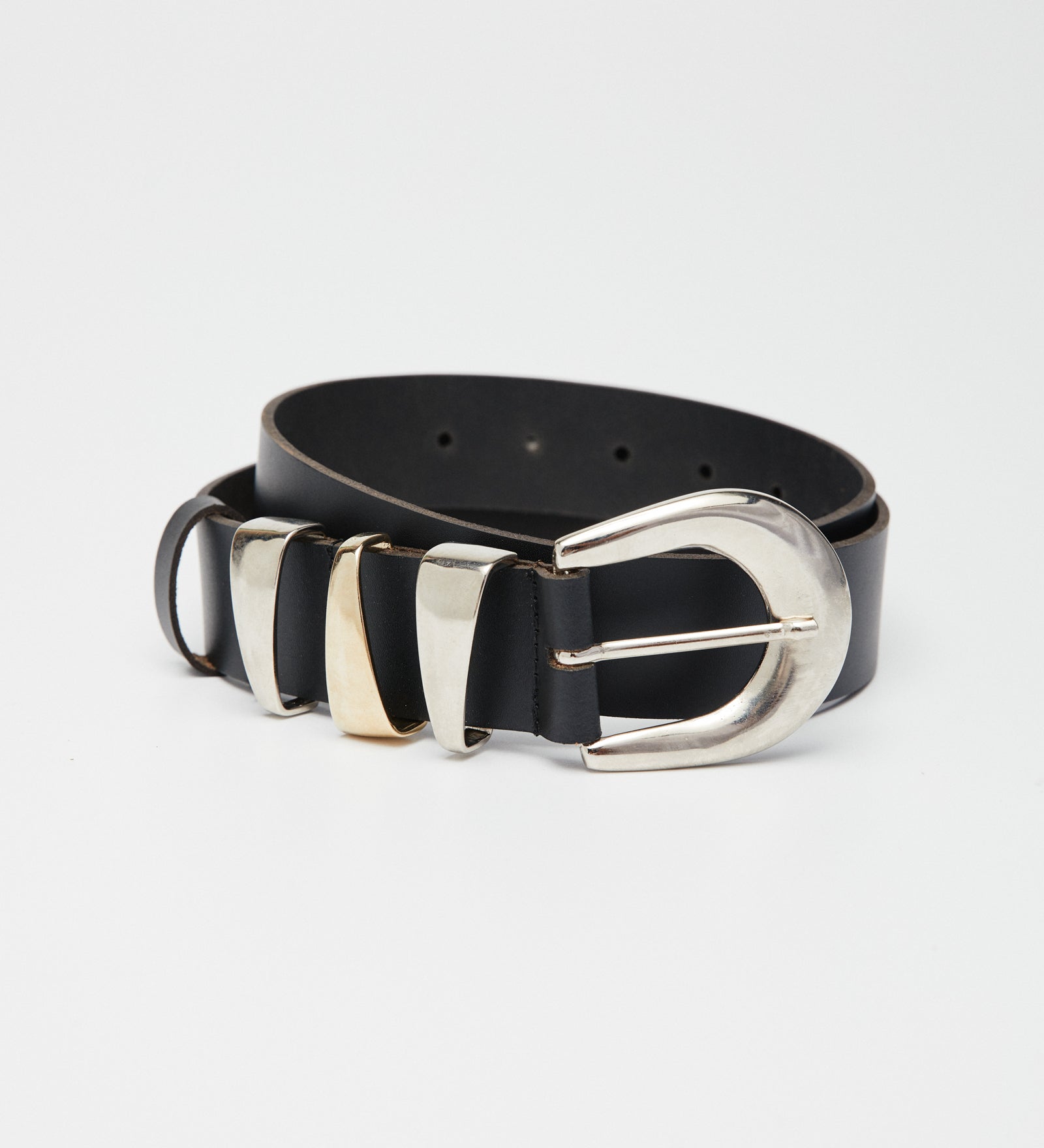 Leather_Twist_still_life12313.jpg