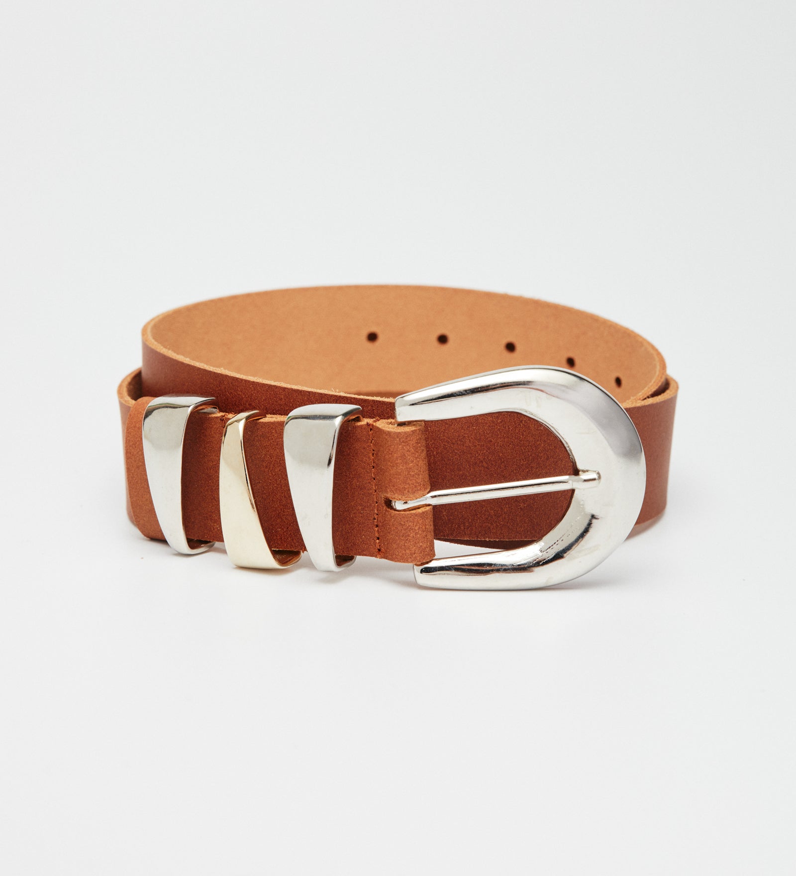 Leather_Twist_still_life12315.jpg