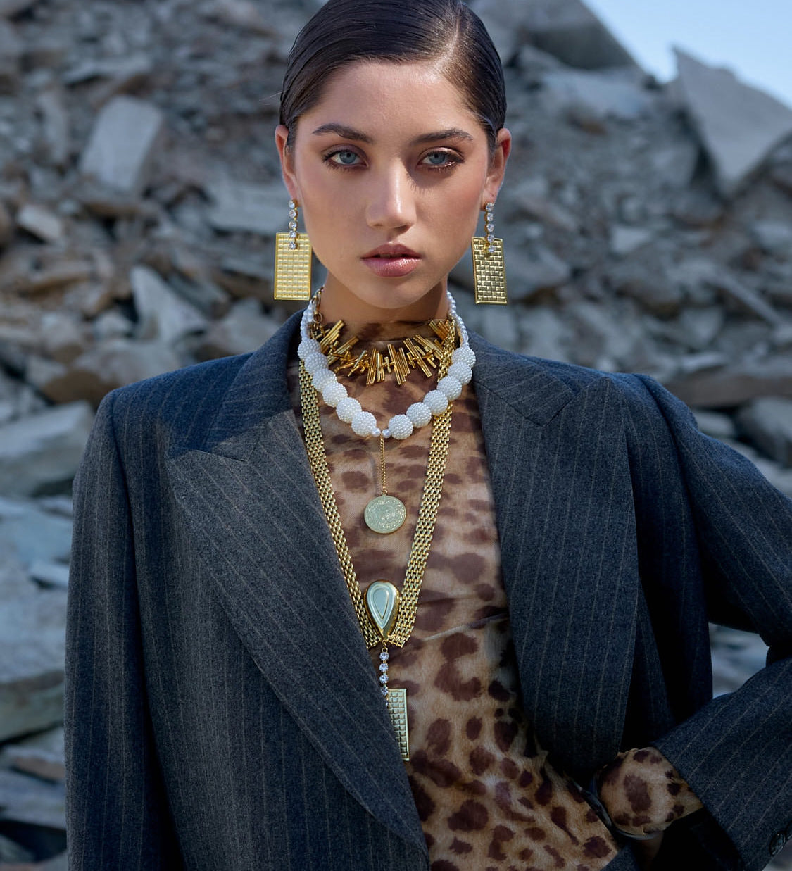 MADNESSNECKLACE_gold_2.jpg