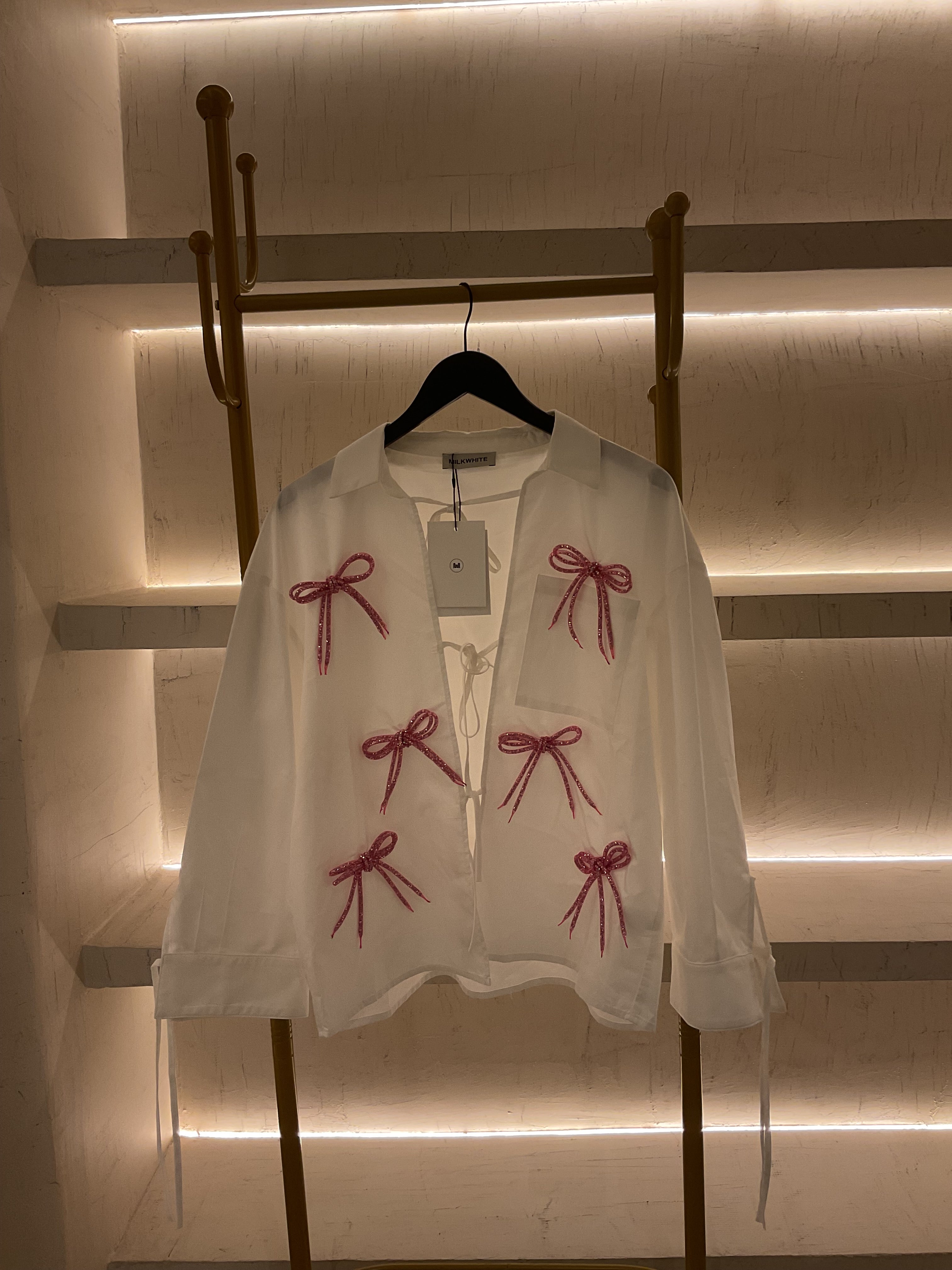 SHIRT WITHS BOWS