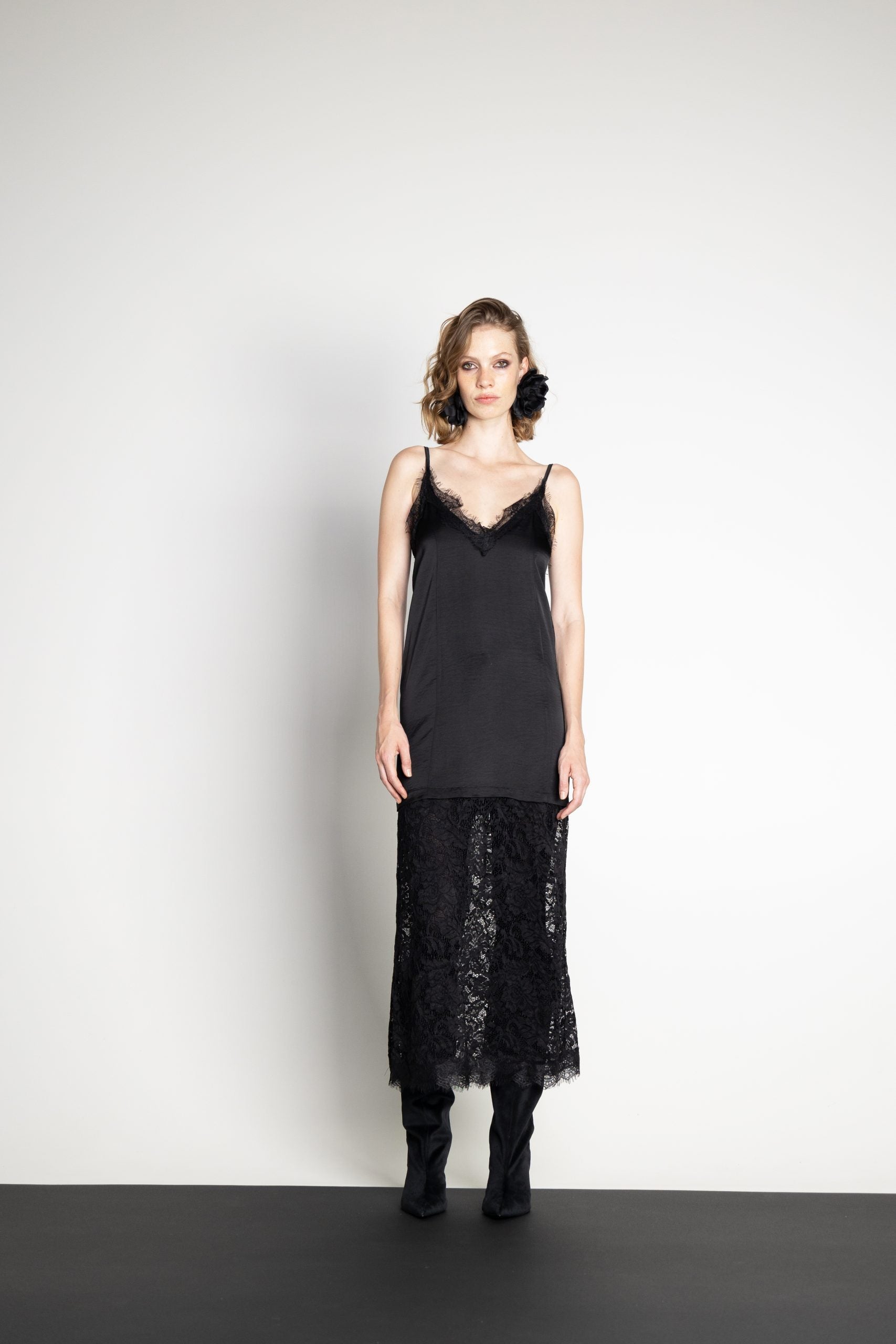 ARIA DRESS BLACK LACE