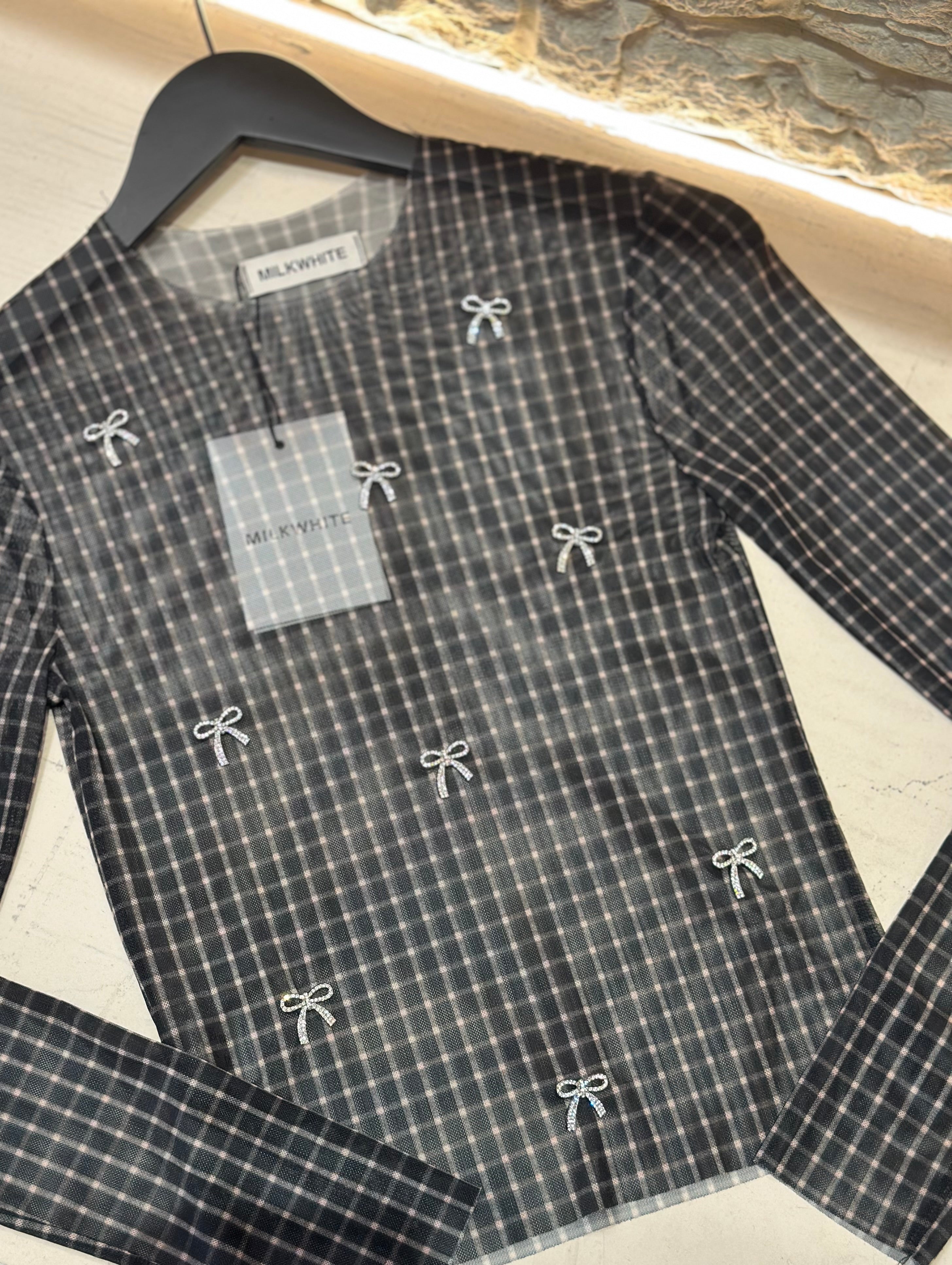 MILKWHITE BLACK TOP