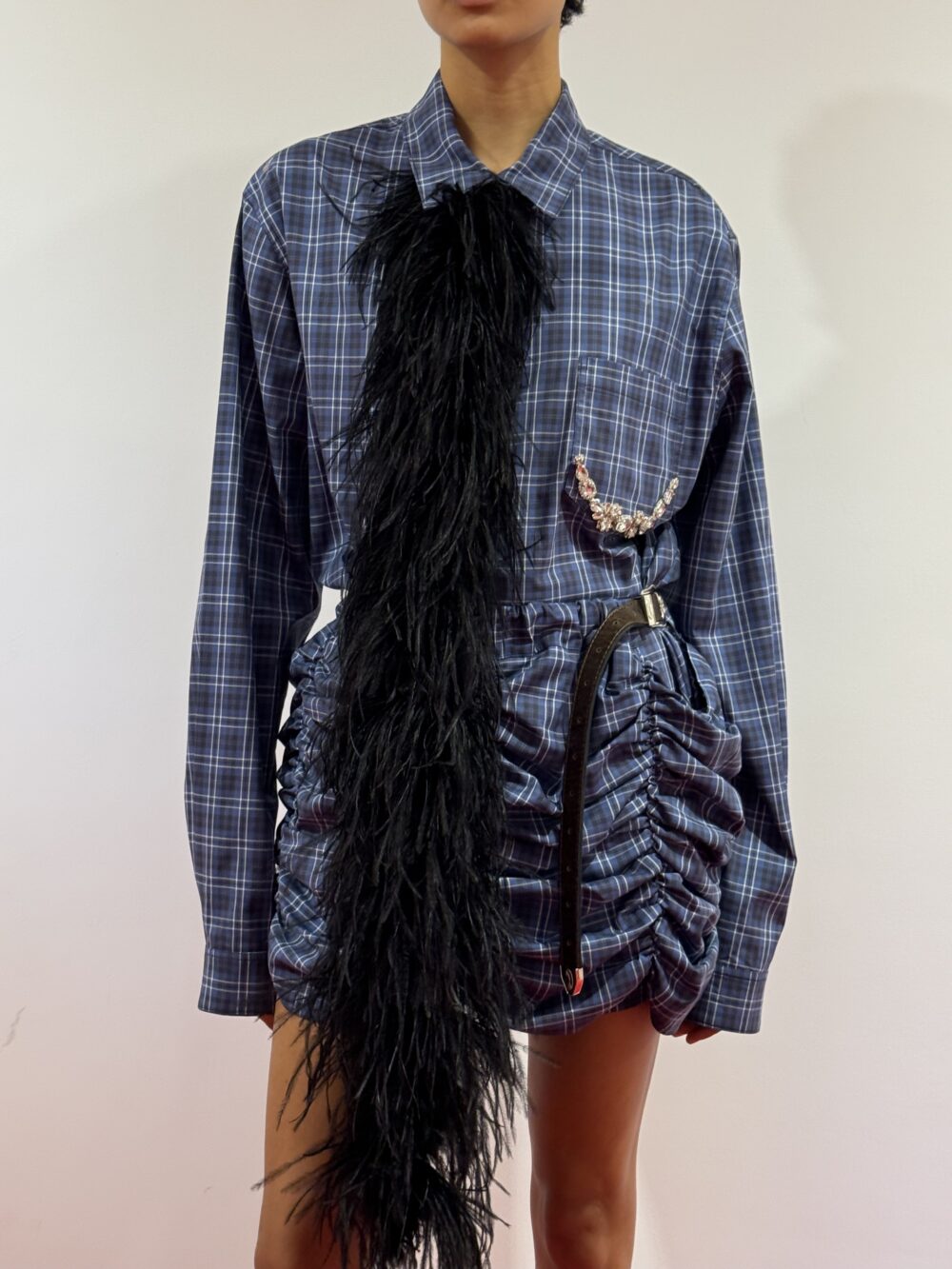 MILK WHITE OVERSIZED SHIRT WITH CRYSTALS AND FEATHER