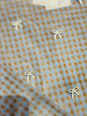 MILKWHITE BLUE & BROWN TOP
