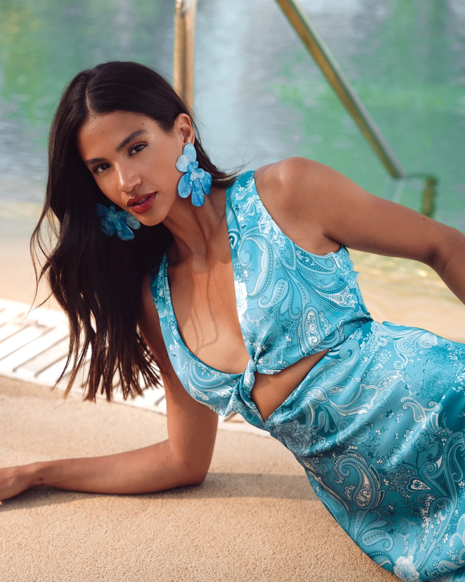 EVELEYA PAISLEY WAVES MIDI SATIN DRESS