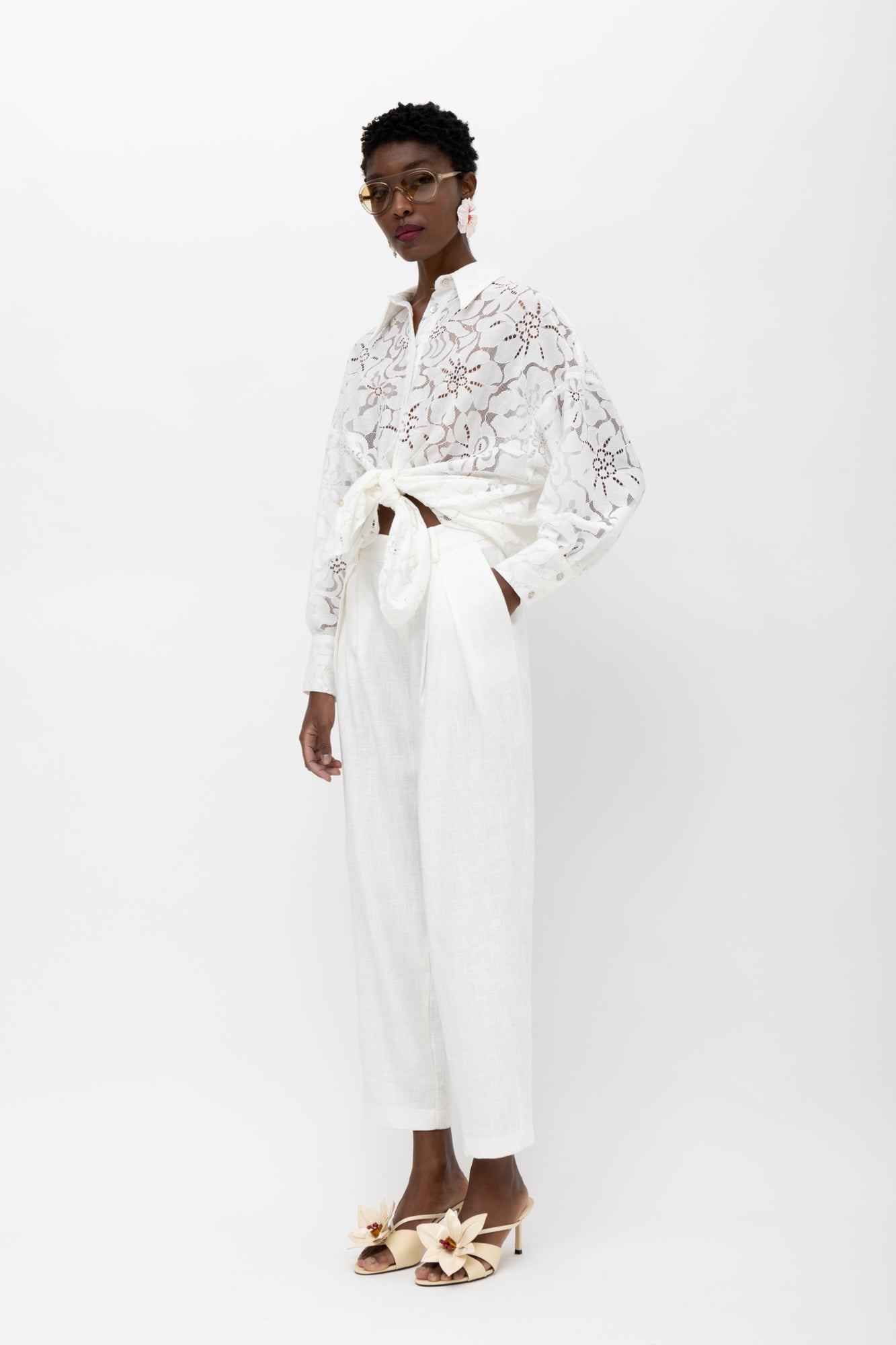NULU WHITE PANTS