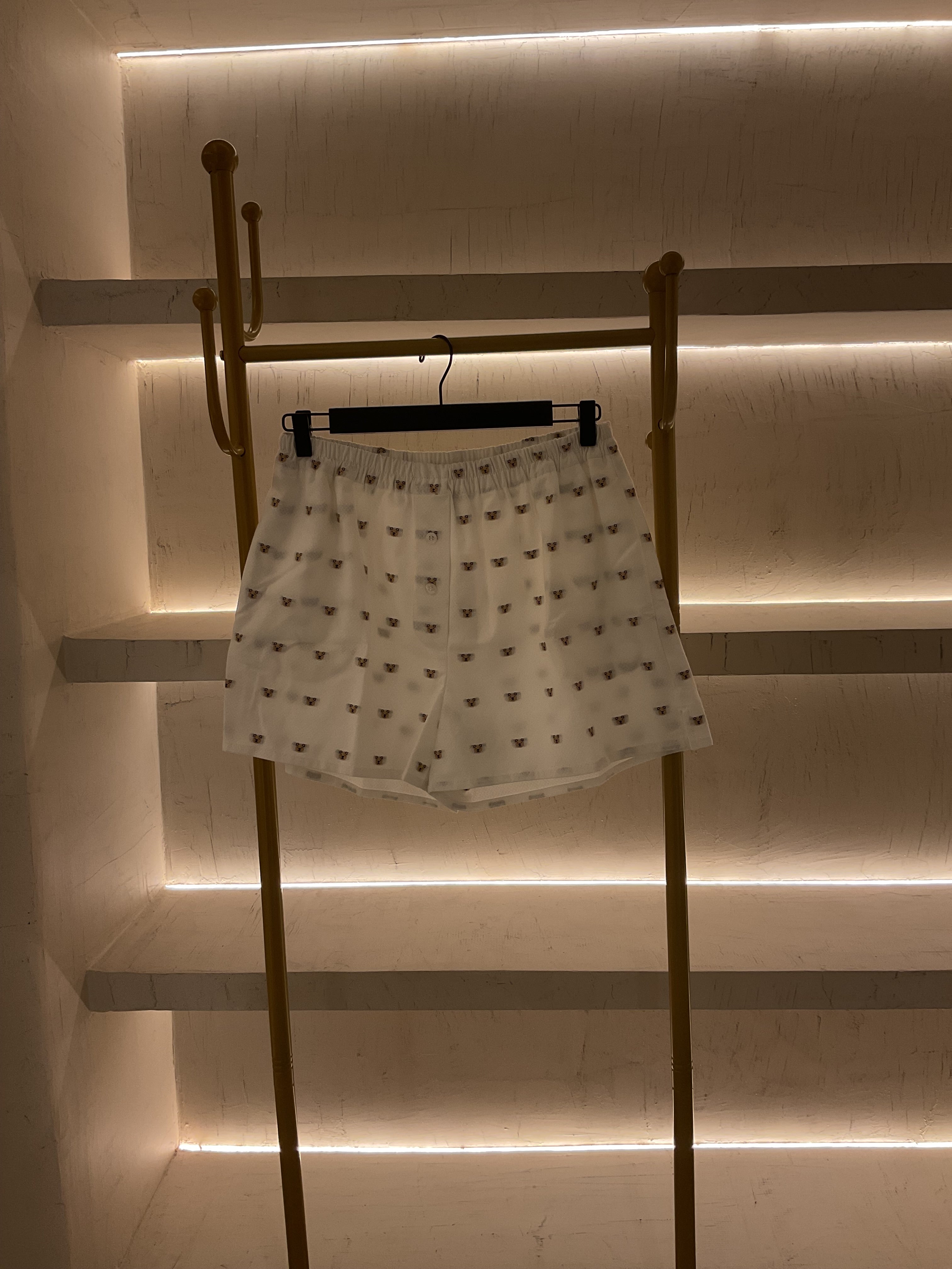 SHORTS – PETS