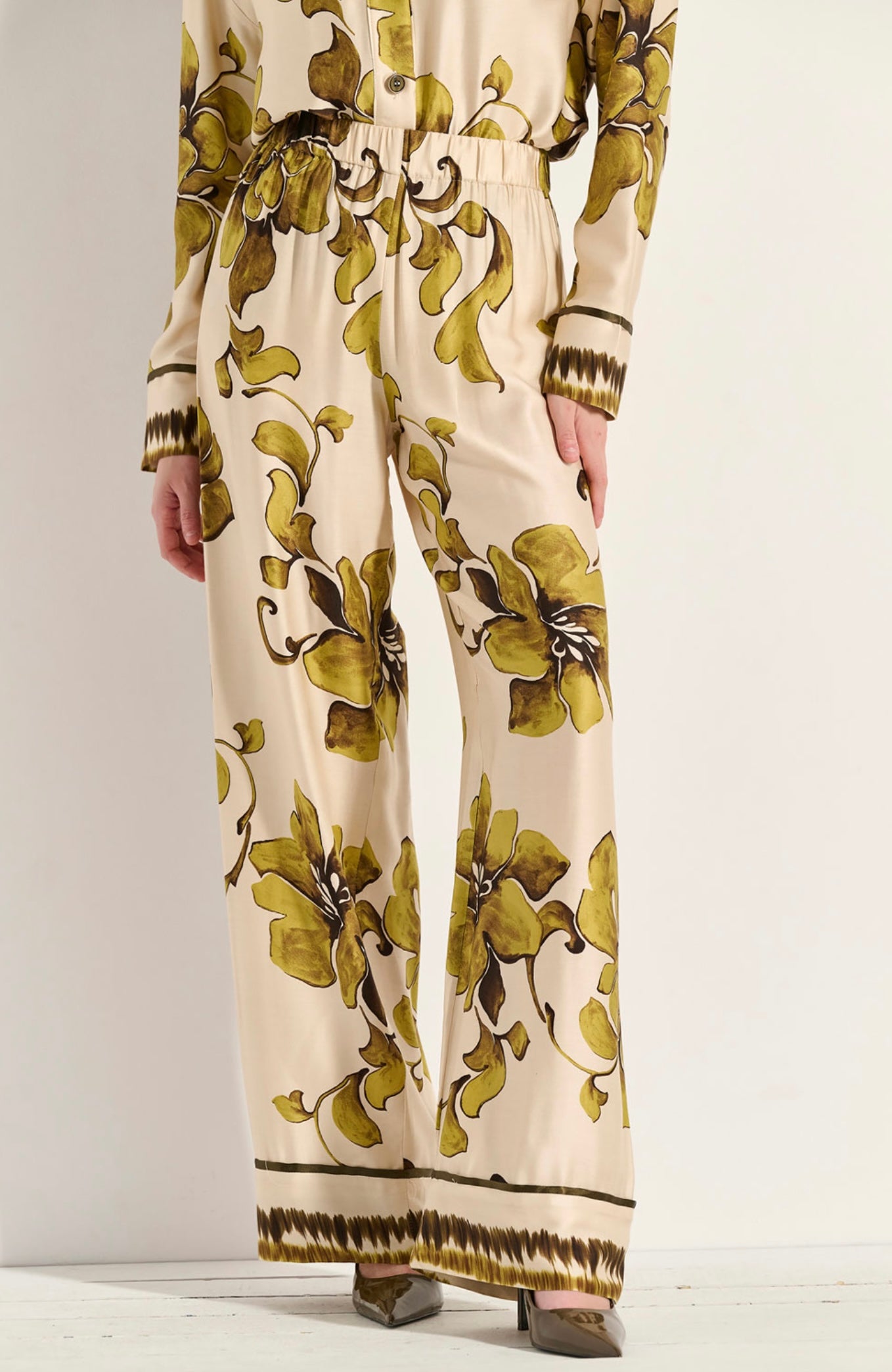 MATIS PANTS VANILLA WITH GREEN