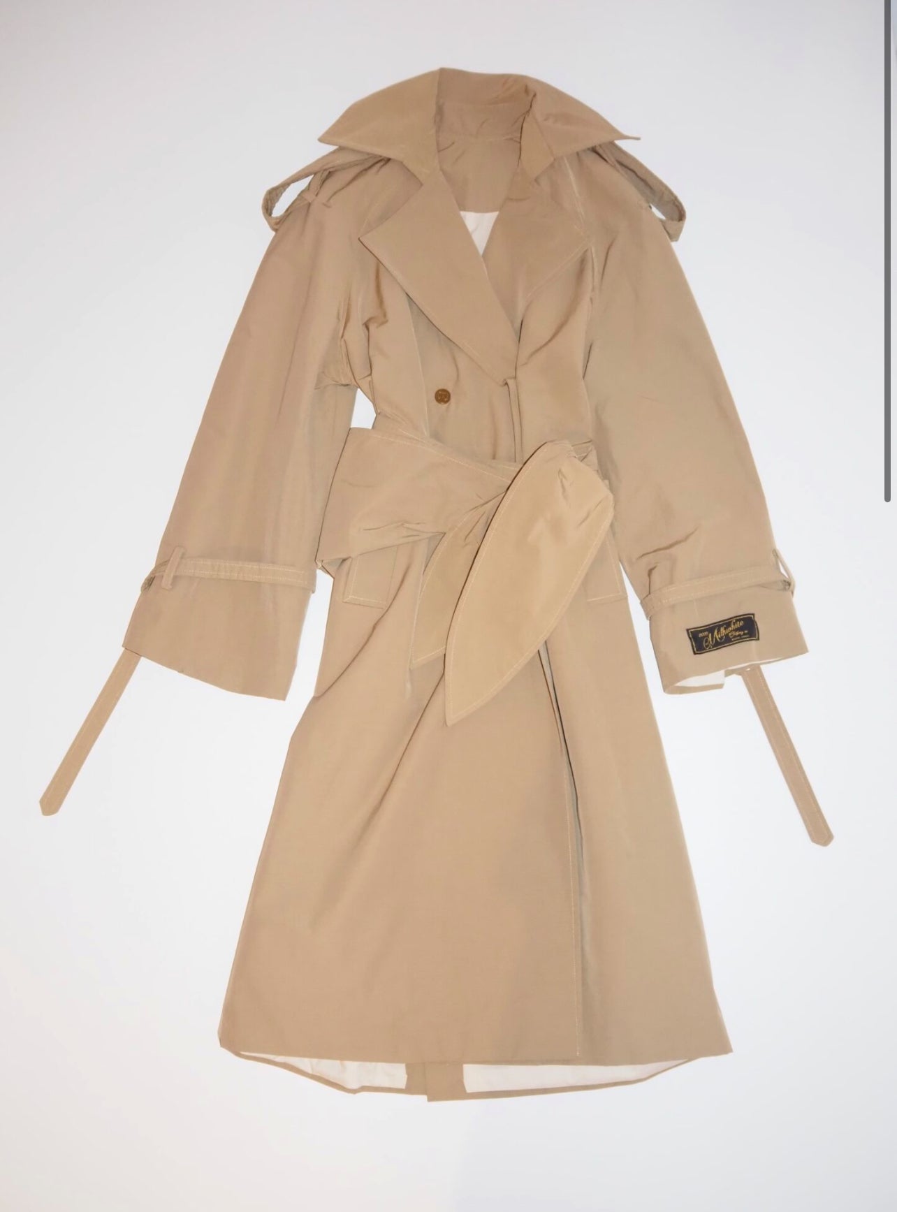 TRENCHCOAT