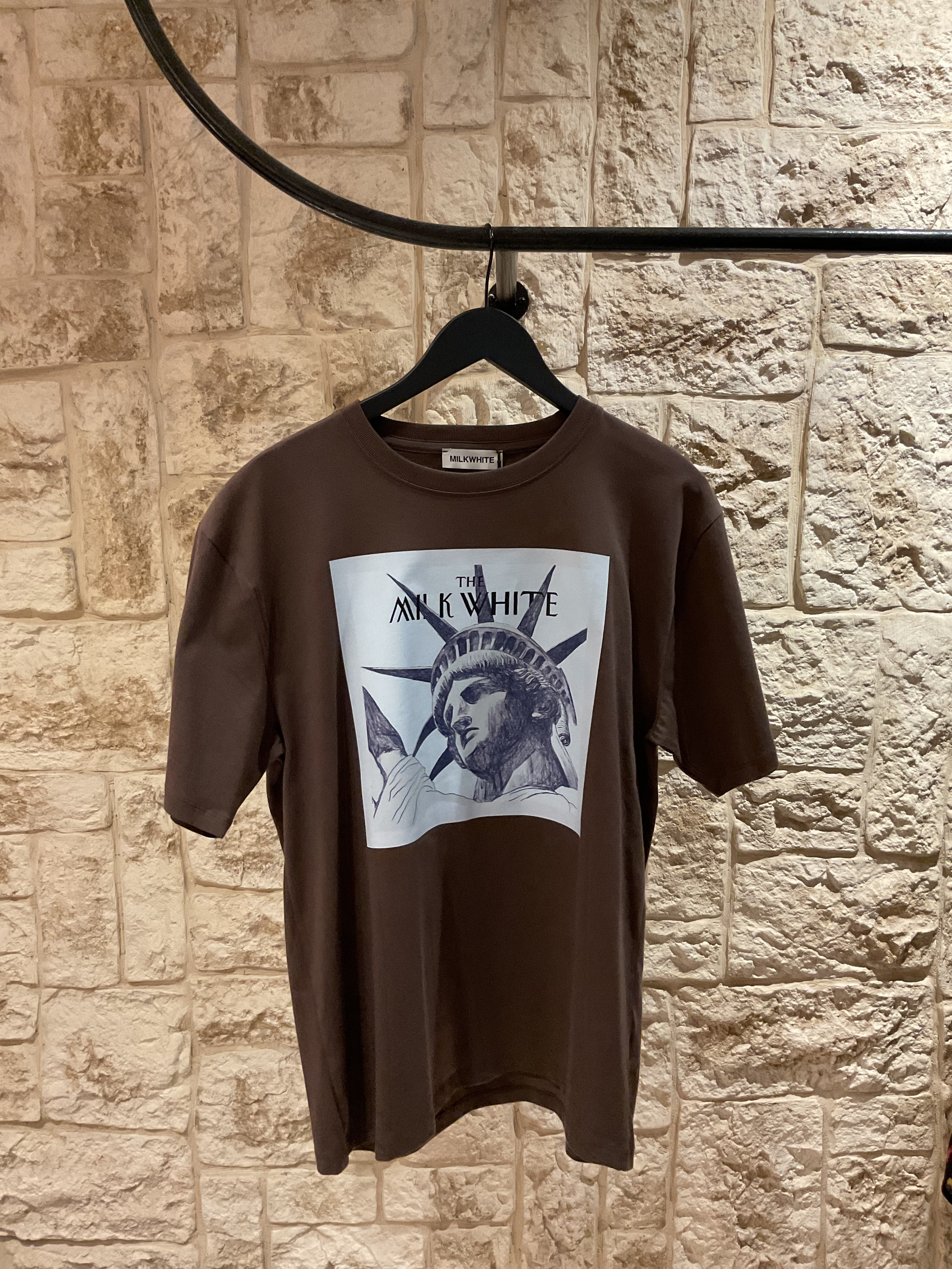 MILKWHITE T-SHIRT