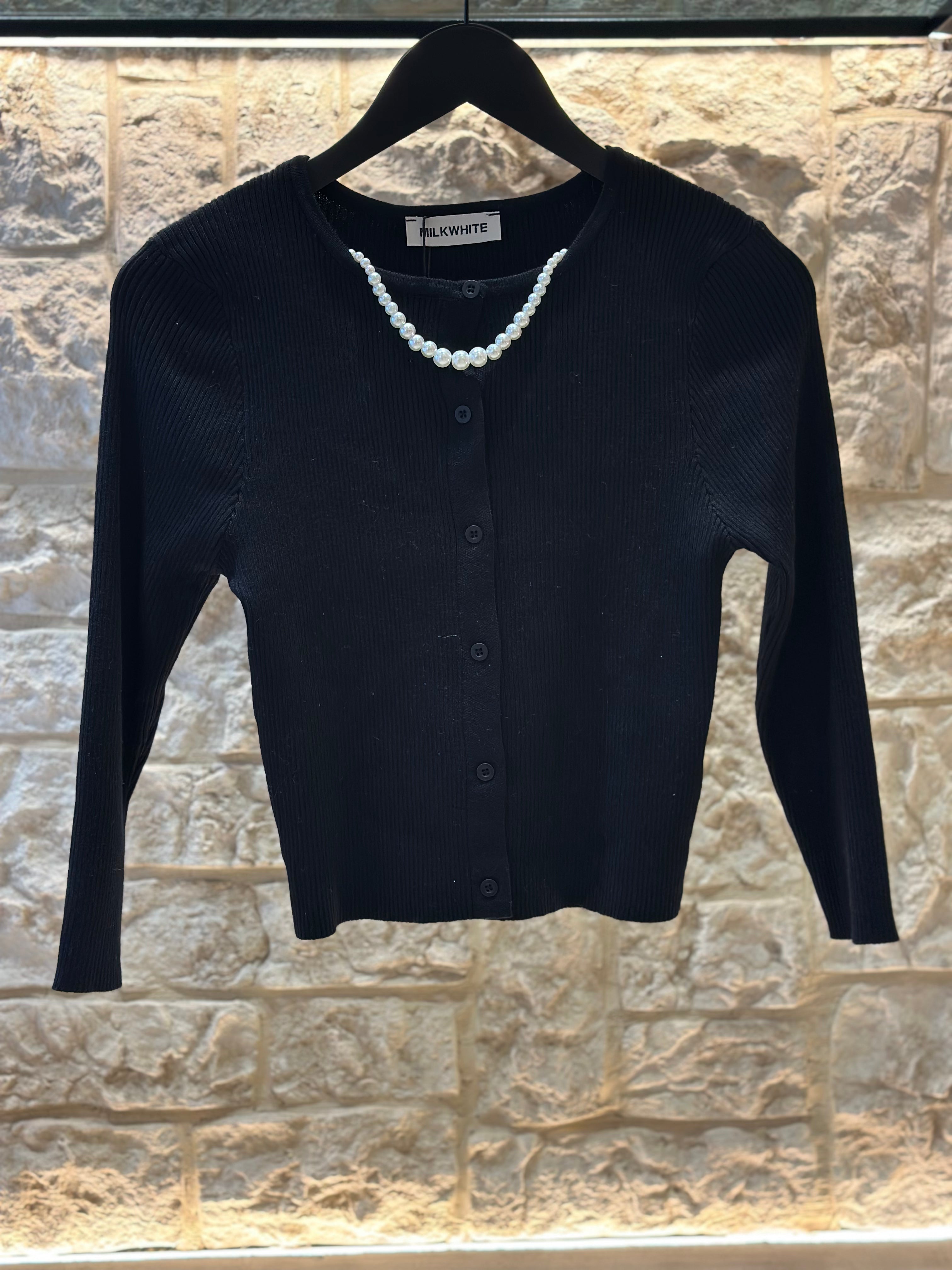 MILKWHITE CARDIGAN BLACK TOP