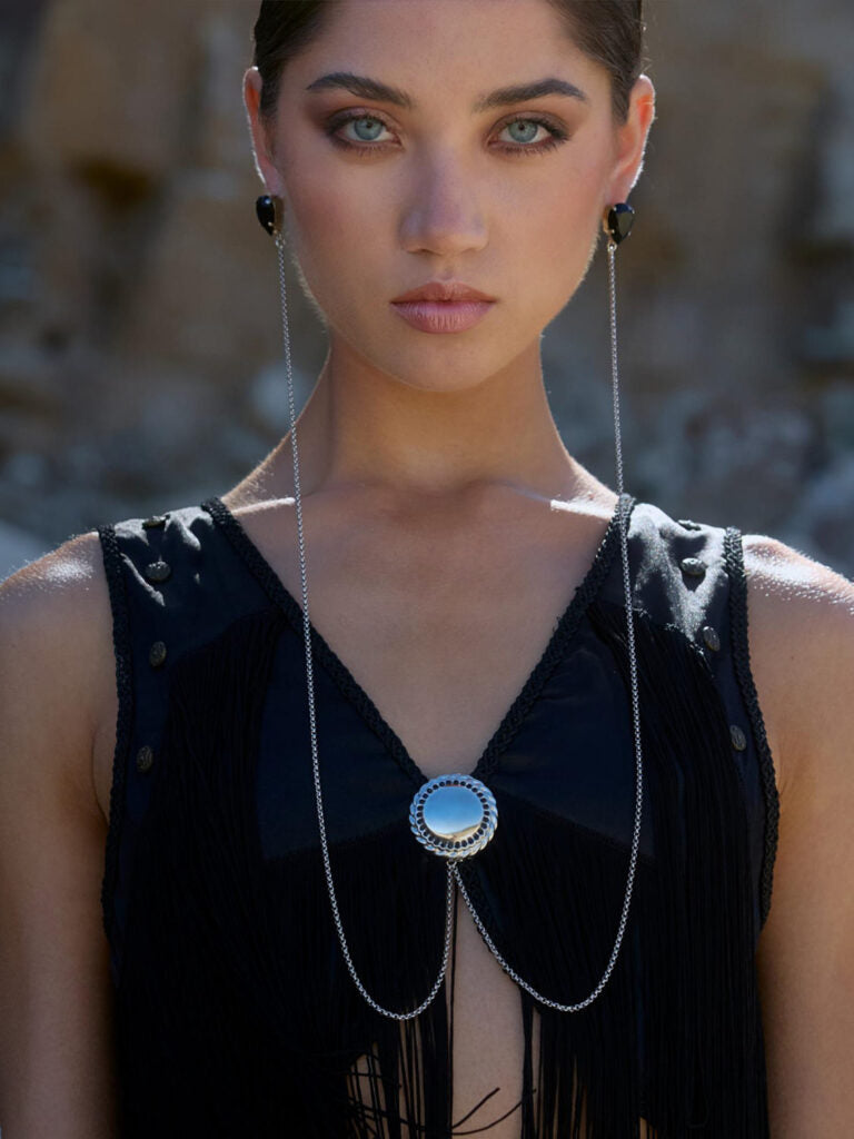 CONFLICT EARRINGS/BROOCH